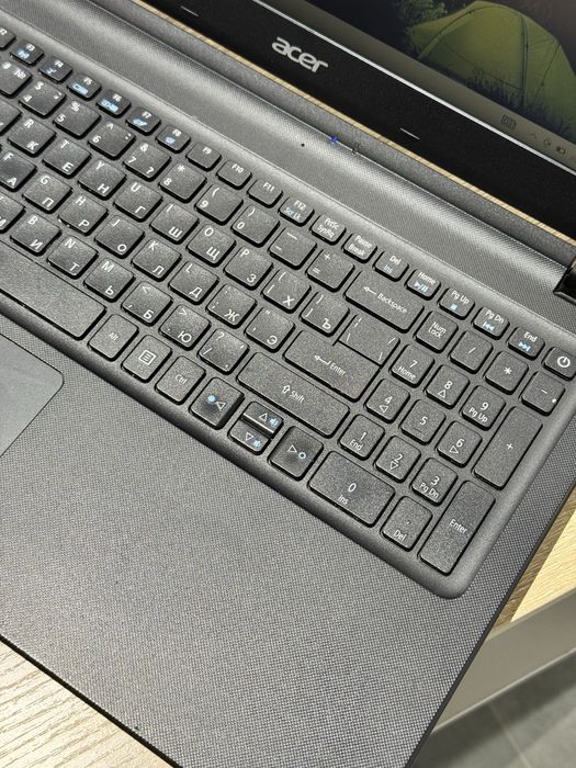 Ноутбук Acer Aspire ES1