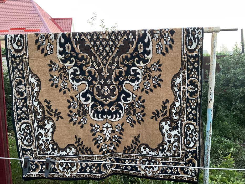 Продам ковёр 2*3 б/у