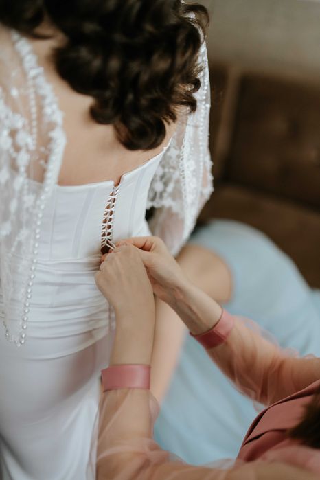 Rochie de mireasă, mărimea S, stil sirena.