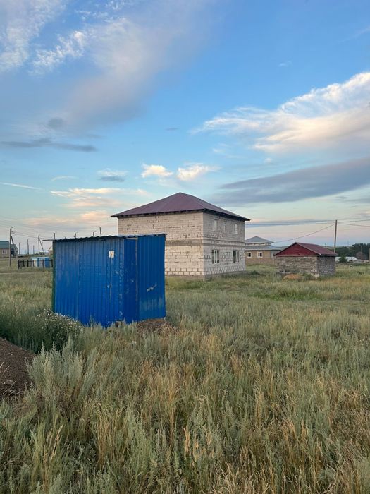 Продается не достроенный коттедж