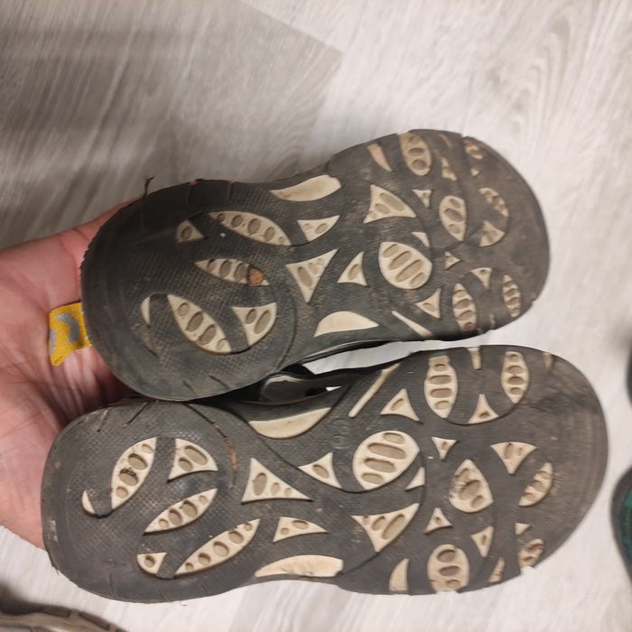 Детская обувь  26-27 размер