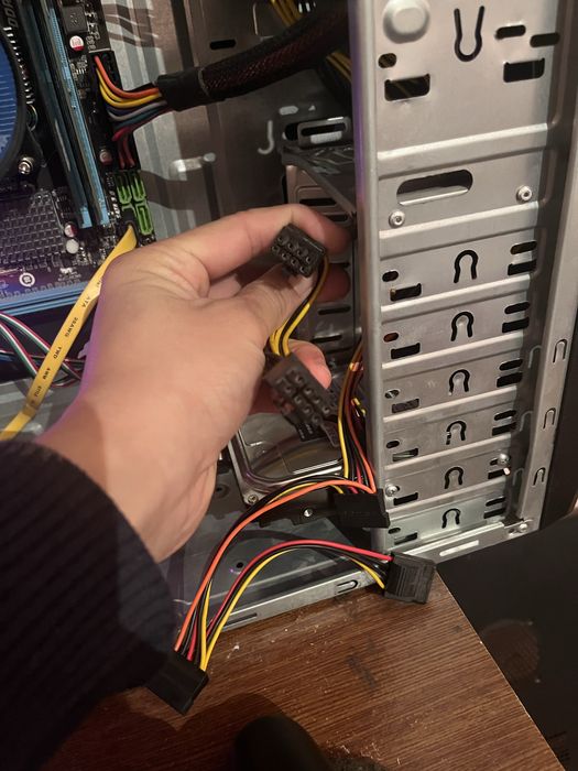 h110 plata i3 7100 tosh keys sotiladi