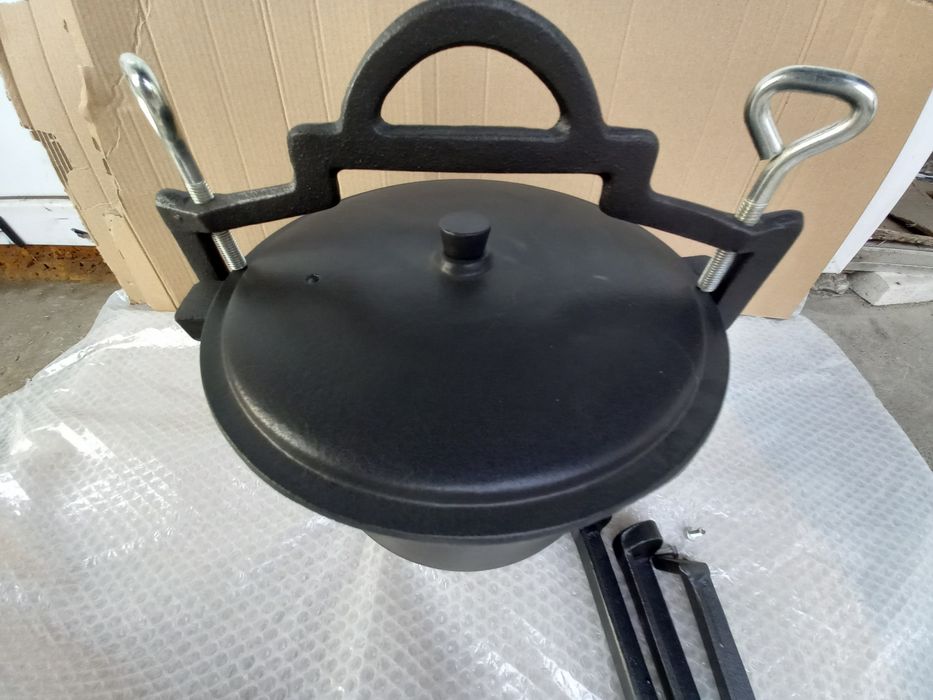 Ceaun vânătoresc din fontă pura 10 L Ofertă 329 lei