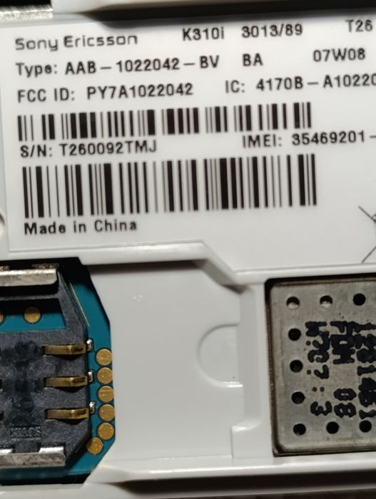 Sony Ericsson K310i funcțional și cu încărcător original