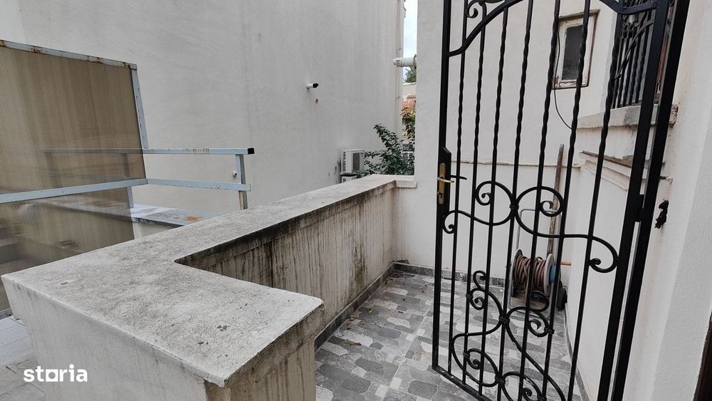 Apartament interbelic elegant cu terasă, pe Vasile Lascăr – lângă Daci