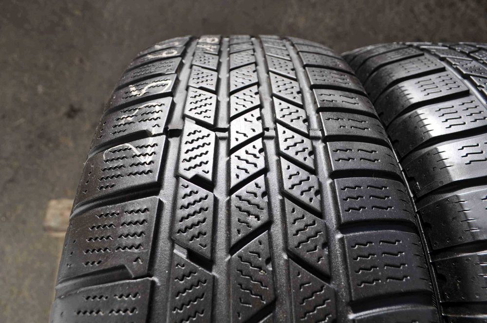 SET 2 Anvelope Iarna 235/65 R18 CONTINENTAL CrossContact 110H