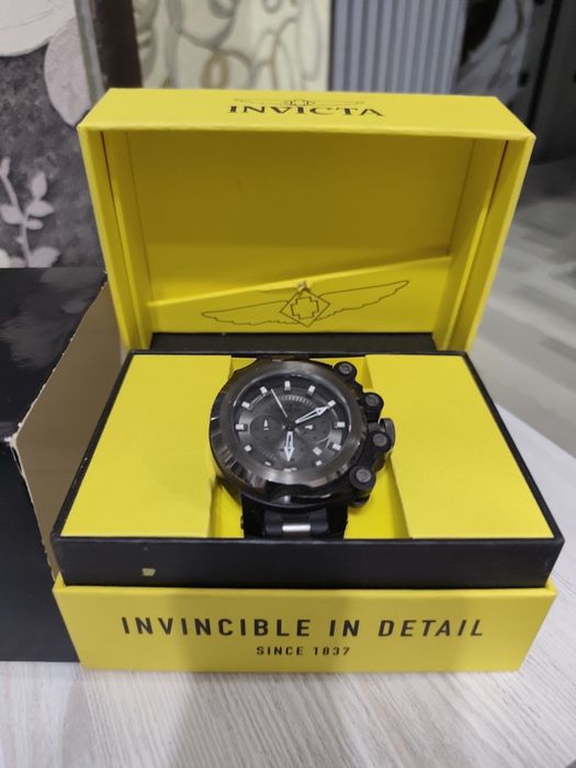 Продам часы INVICTA !!!