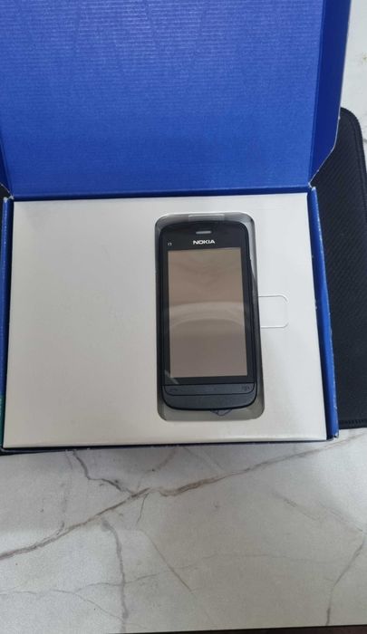 Nokia C5-06 оригинал в новом состоянии