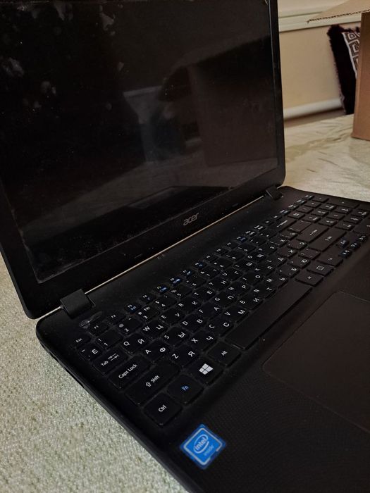 Acer kompyuter sotiladi