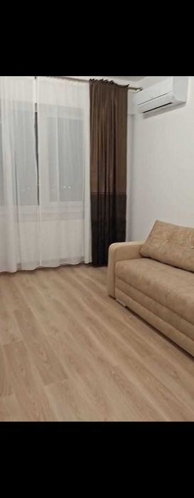 apartament 1 camera dacia conest pf inchiriez