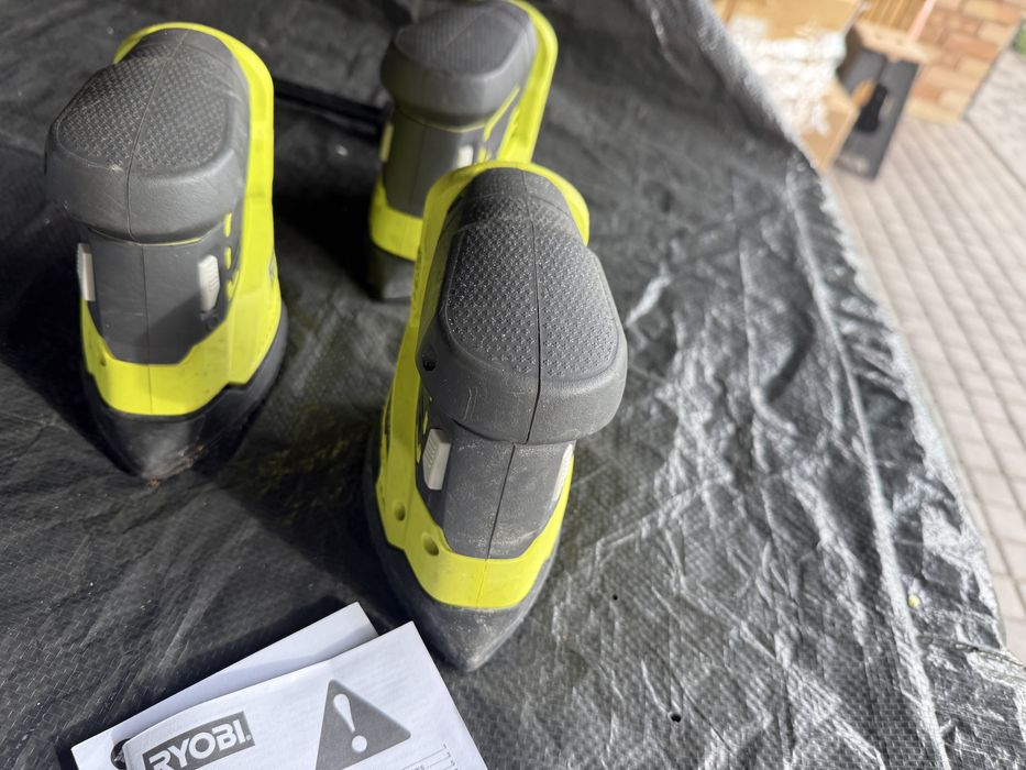 Ryobi-Masina de slefuit 18V