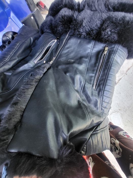 De vanzare foarte groasă si pufoasă