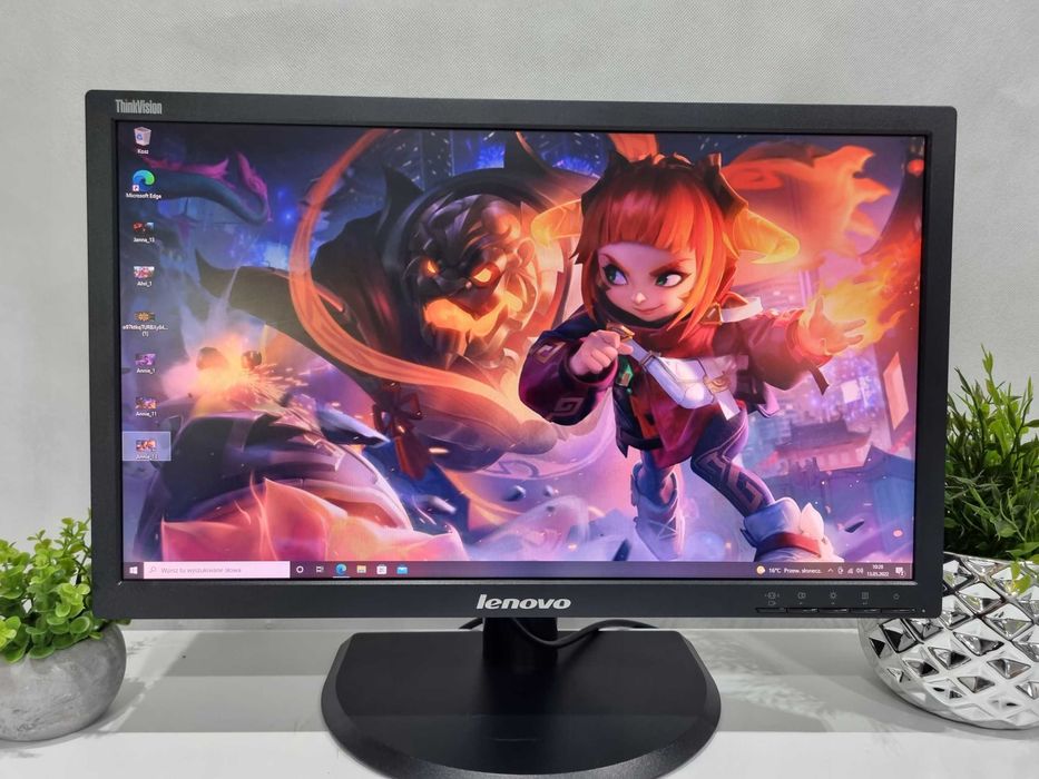 Перфектен 23" LED монитор Lenovo