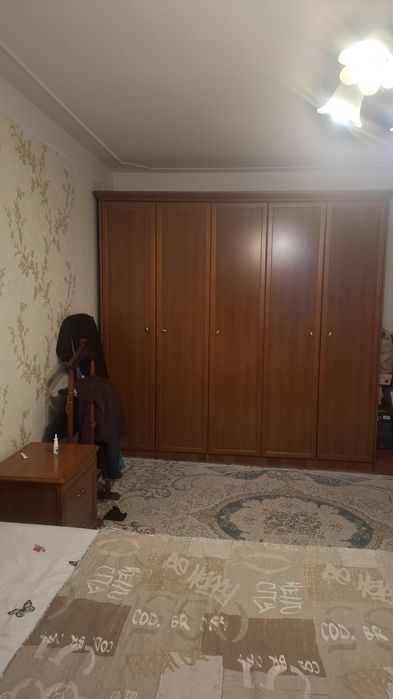 Продам спальный гарнитур