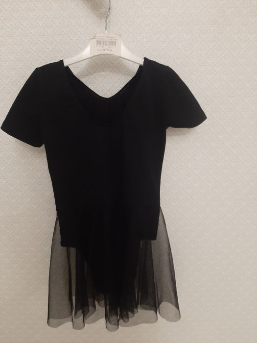 Нарядные платье и юбки для девочек