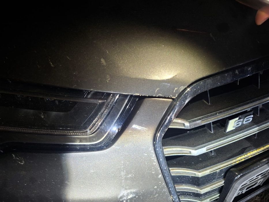 **Vând Audi A6 C7 Limuzină, an 2011 – ca epavă (avariată lateral-spate stanga)**