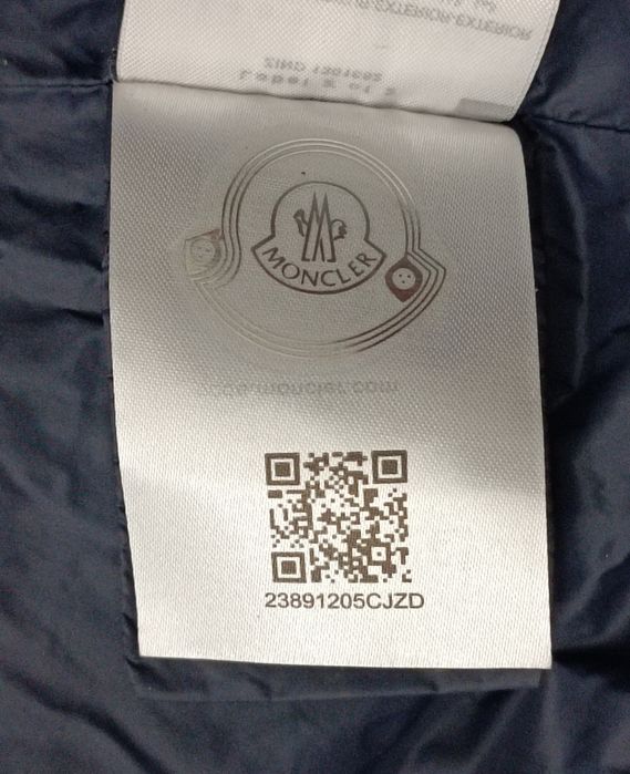 Moncler Down Puffer Jacket оригинално пухено яке L топла зимна пухенка