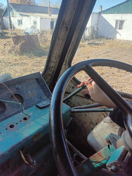 Трактор жылы1990