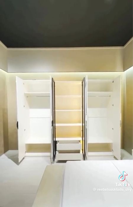 Спальный гарнитур