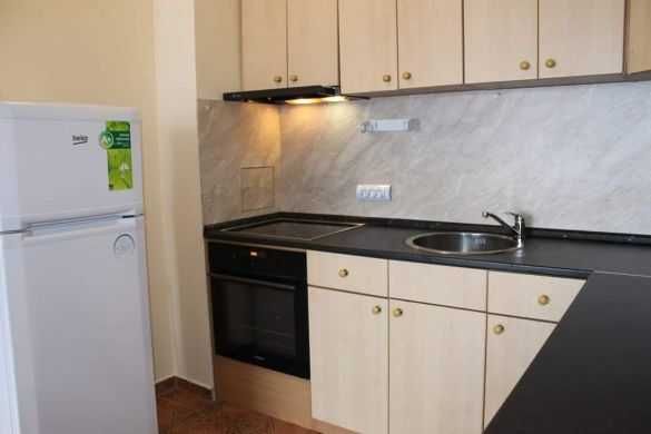 Дава се под наем Двустаен апартамент в Бургас, Лазур - 68 кв.м за 200 € - Снимка #7