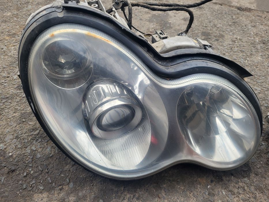 Faruri xenon Mercedes Benz w203 facelift