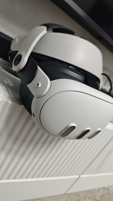 Продам Vr шлем META QUEST 3 512 GB