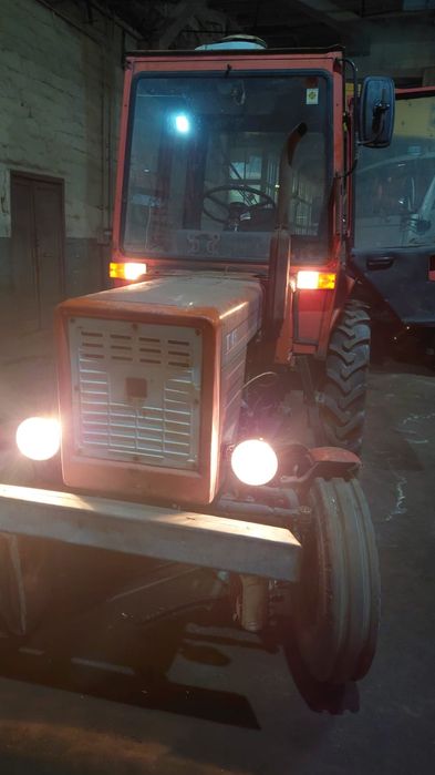 Трактор марка Т25