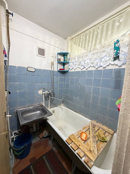 Мирзо Улугбекский район ул Навнихол 3-комнатная