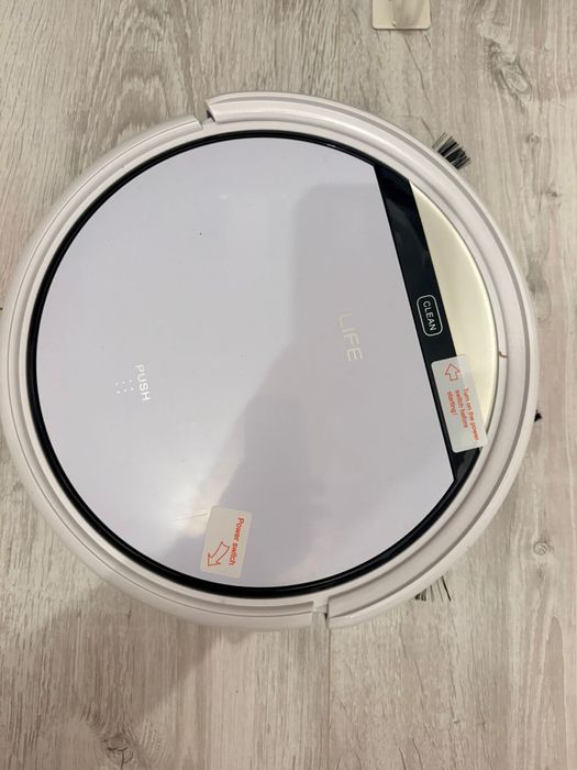 Aspirator robot iLife