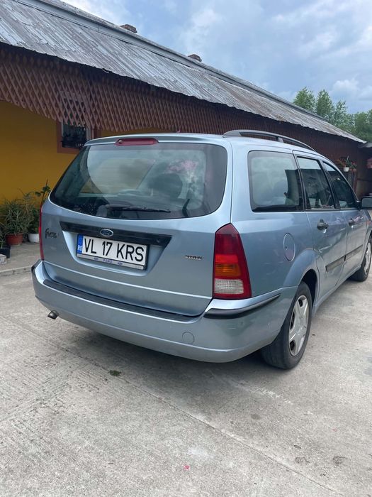 Mașină Ford Focus