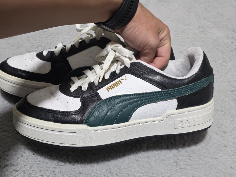 Puma adidasi  mărime 42.5 vechi cam purtați de barbati