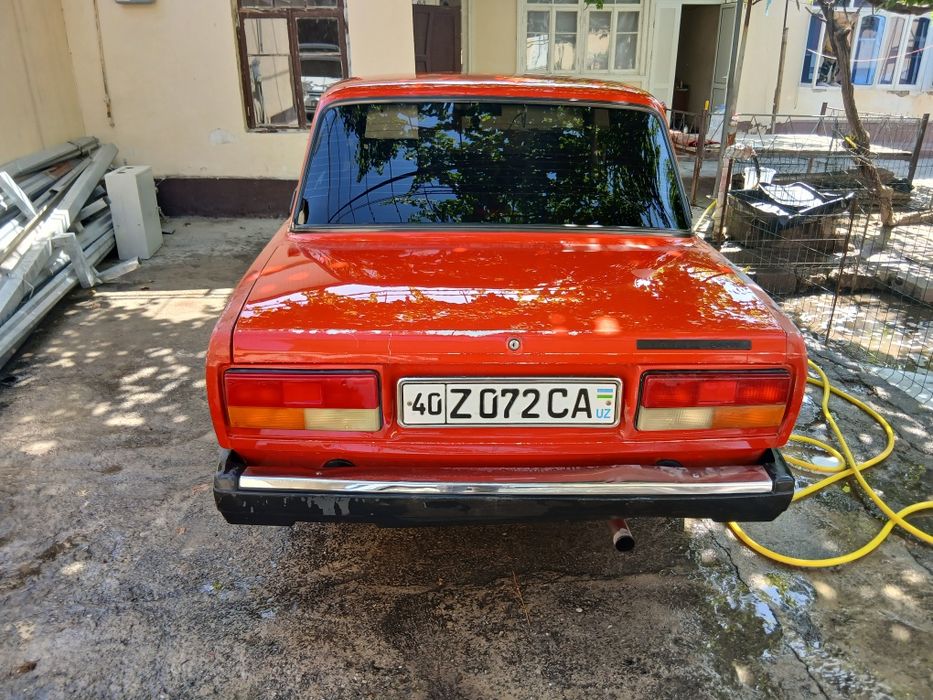 ВАЗ 2107 сотилади.