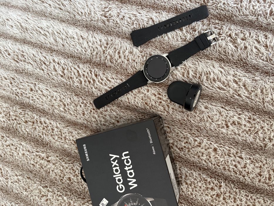 Часы Galaxy Watch