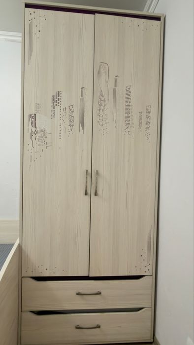 Продам гарнитур для подростка