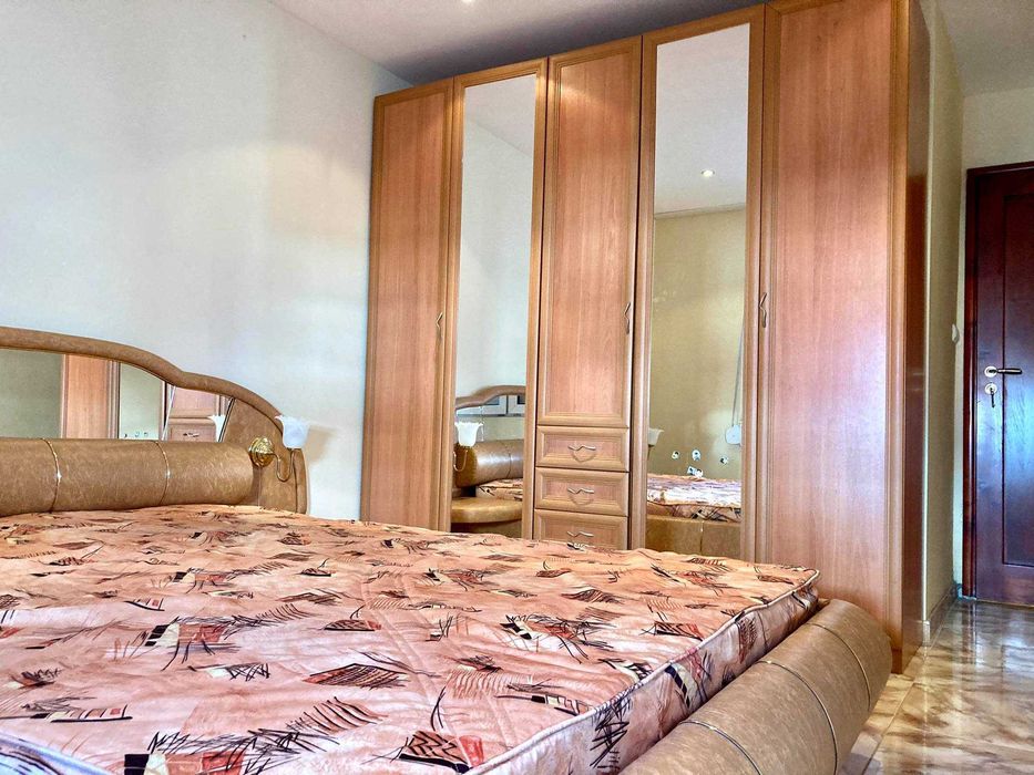 Дава се под наем Тристаен апартамент в Бургас, Възраждане - 100 кв.м за 255 € - Снимка #4