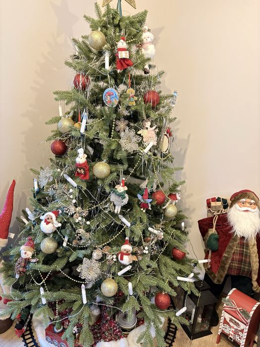 Елха с 3д реалистични иглички