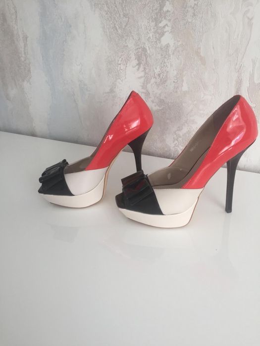 Продам туфли 39 размер