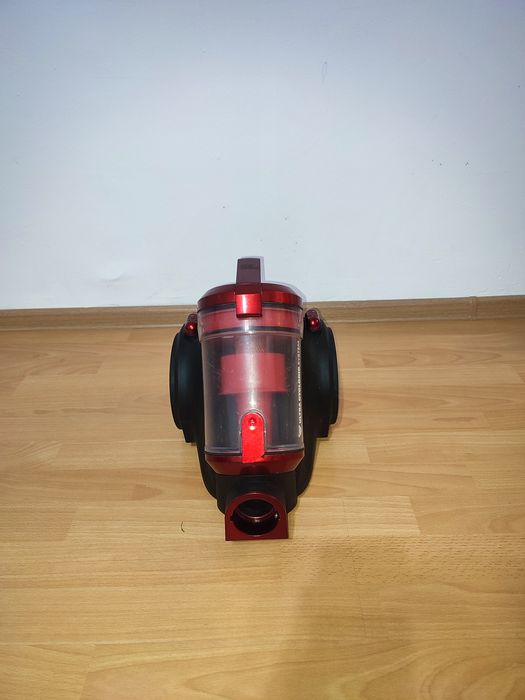 Aspirator fără sac Daewoo RCC-120R.