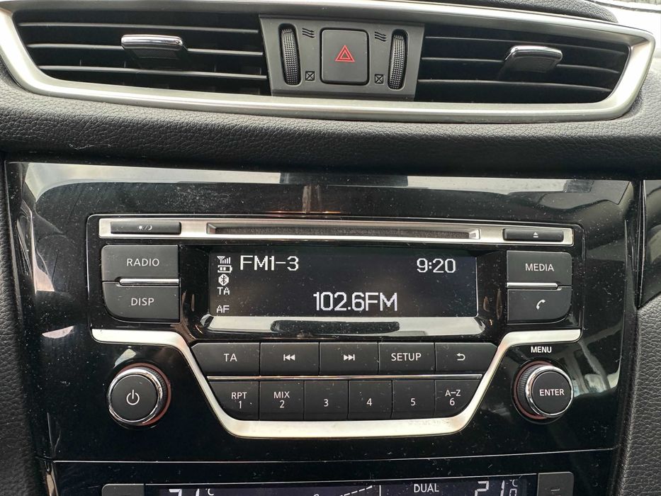 Raadio cd mp3 player*unitate*casetofon cu bluetooth Nissan Qashqai J11