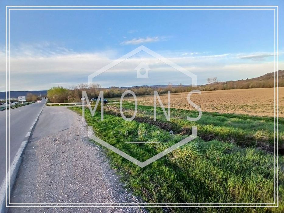 Парцел в Габрово, област-гр.Севлиево площ 24268 цена 60000