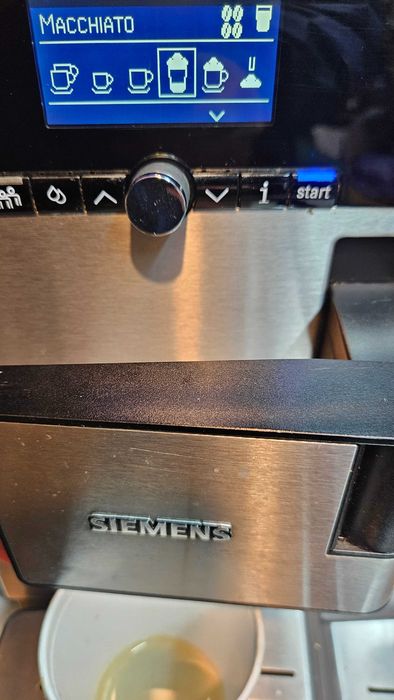 Siemens EQ8 Seria 300