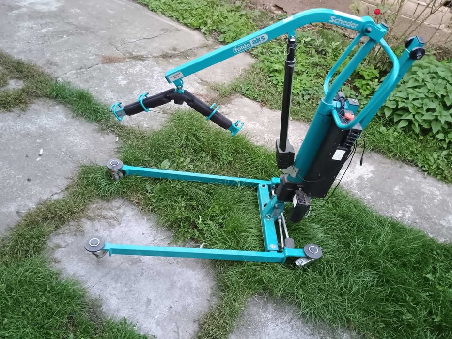 lift macara persoane cu dizabilitati cu telecomanda 2200 lei neg