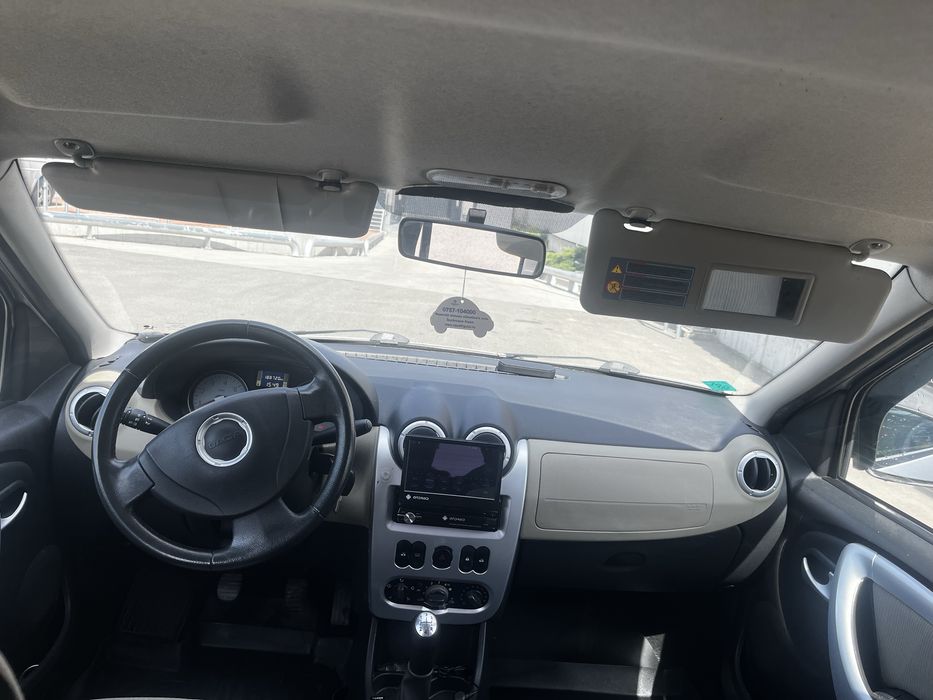 Dacia logan 2011