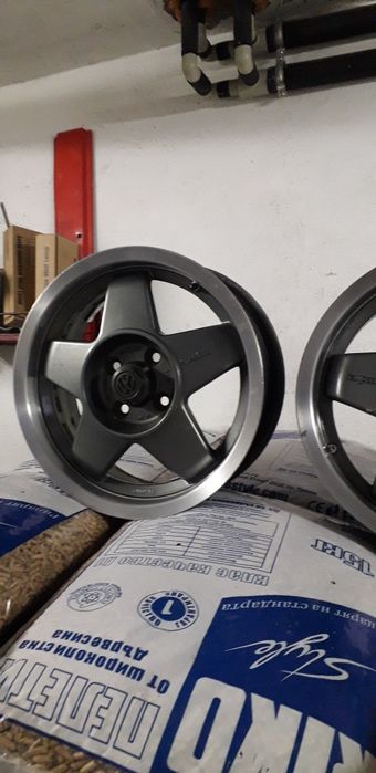 Продавам Джанти за Голф Кънтри, вежди, оригинални.