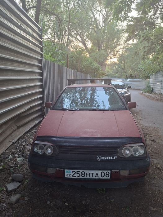 Продам голф3 мех/1.8/1992 Golf 3