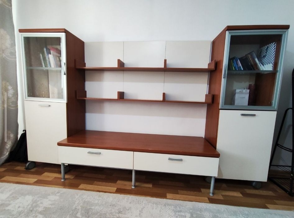 Стенка горка для гостиной Италия