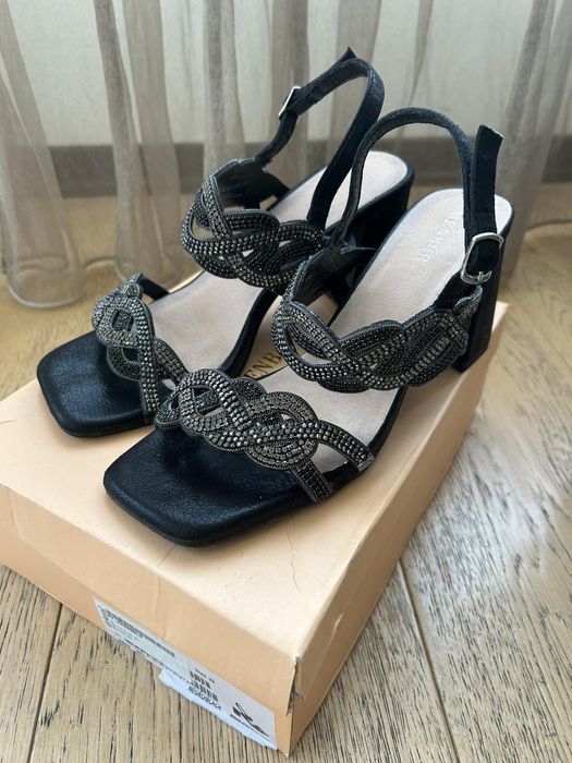 Официални кожени сандали с камъни с удобен ток 39 номер