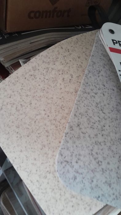 Линолеум со скидкой и плинтуса