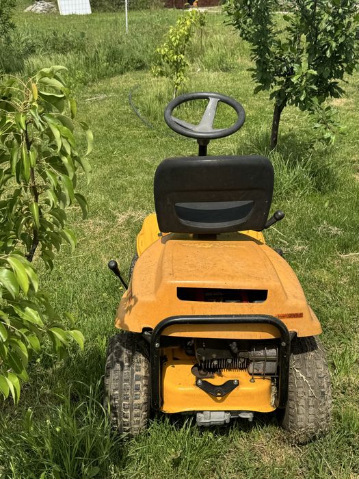 Tractoras gazon stiga