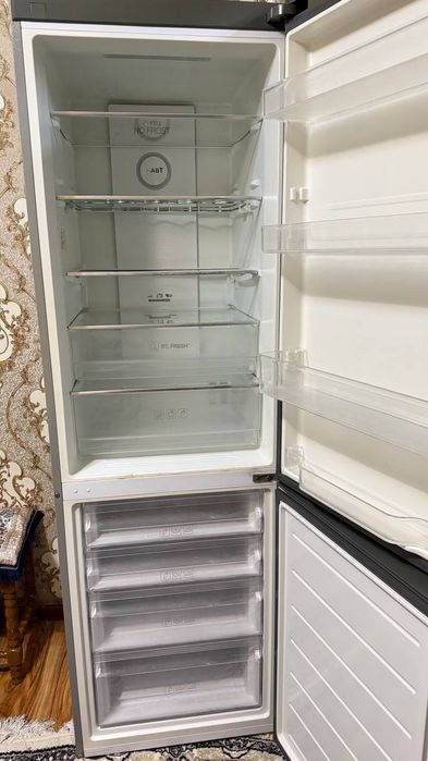 Срочно продается холодильник Haier
